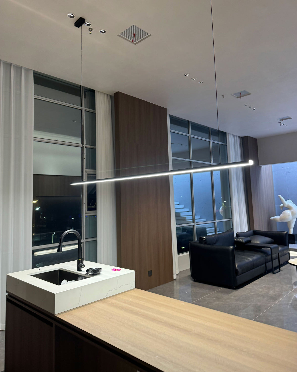 Suspension LED Extra-Longue - Ligne Épurée | Longéa