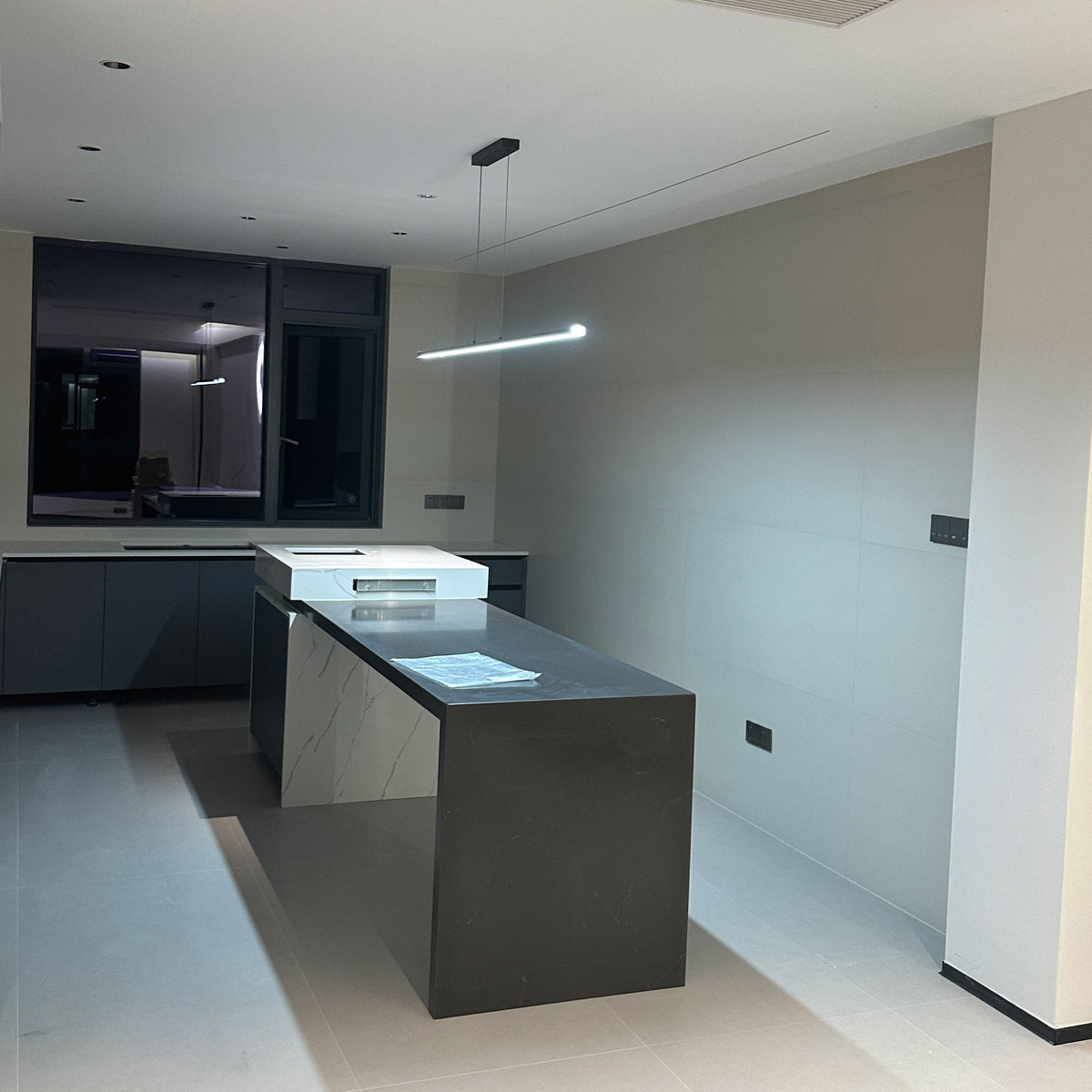 Suspension LED Extra-Longue - Ligne Épurée | Longéa